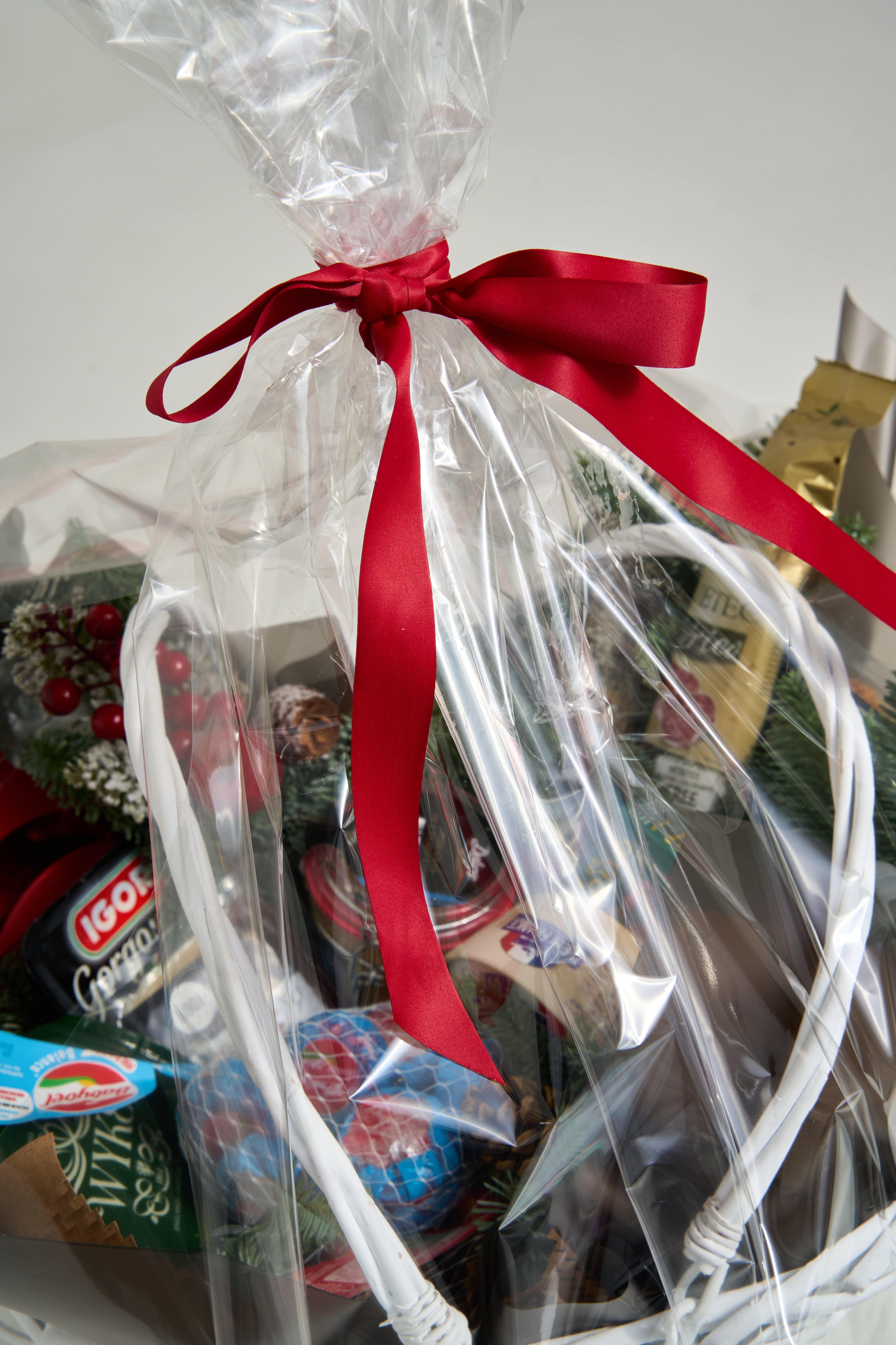 Подарочный набор в корзине