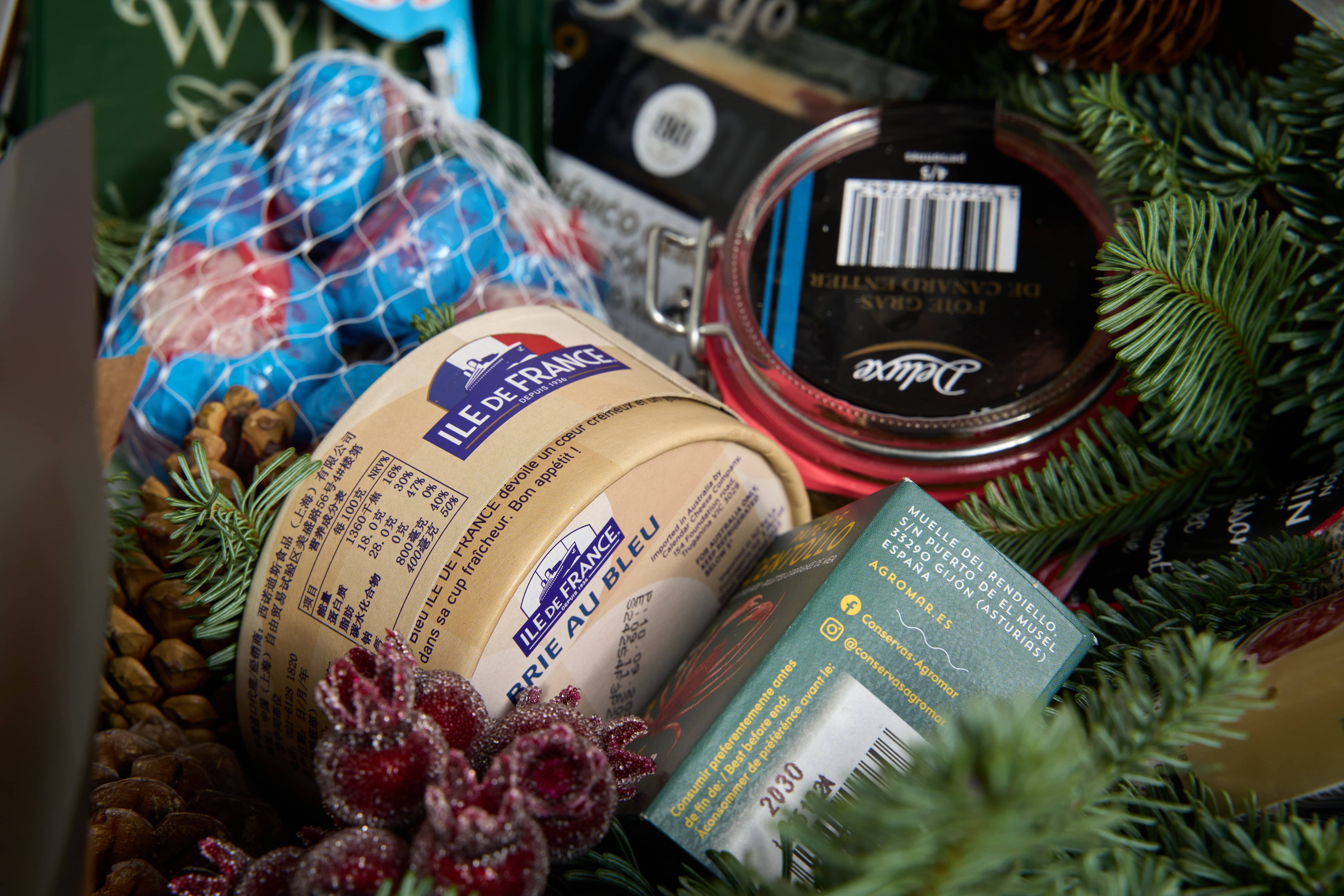 Подарочный набор в корзине